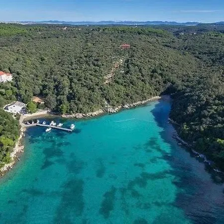 Kurelic Rab アパート