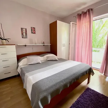 アパート Kurelic Rab *