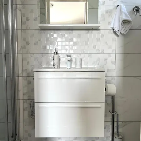 Kurelic Rab Apartment *
